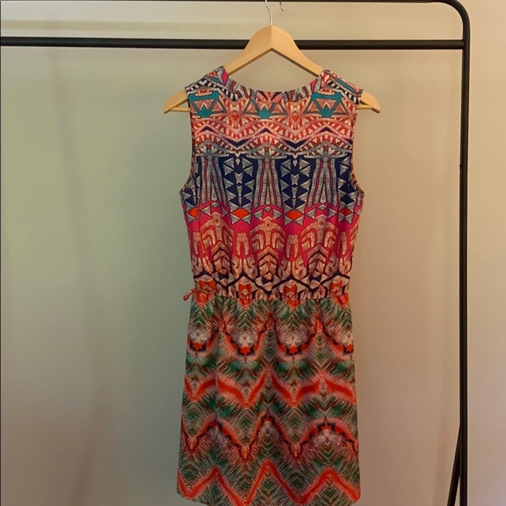 Dress - Picture 4 of 4